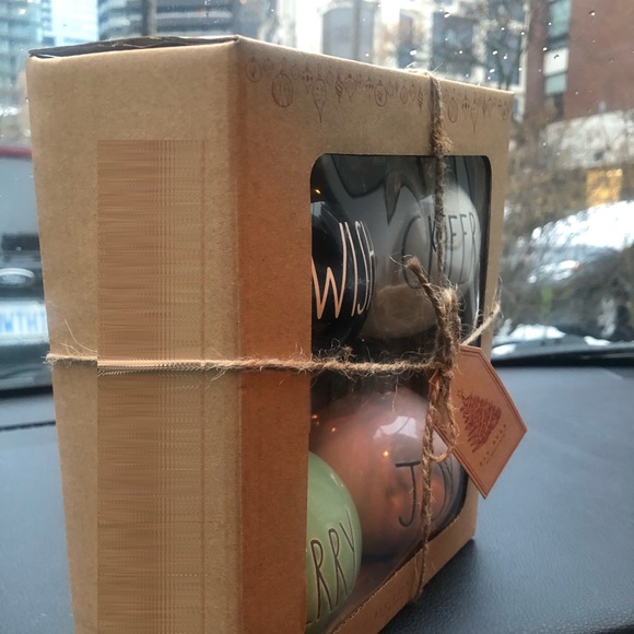 RAE DUNN: Set of 4 Colourful Pastel Christmas Balls/ Ornaments - Picture 8 of 10